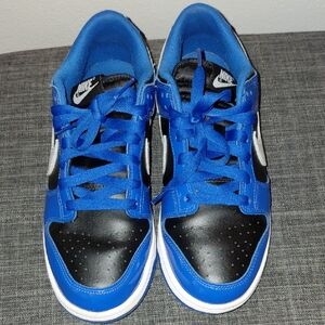 Nike Black and Blue Athletic Shoes